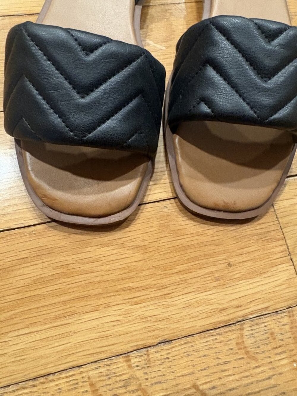Aldo Size 8 ALDO Women's Black Quilted Slingback Slide Sandals - Picture 2 of 5